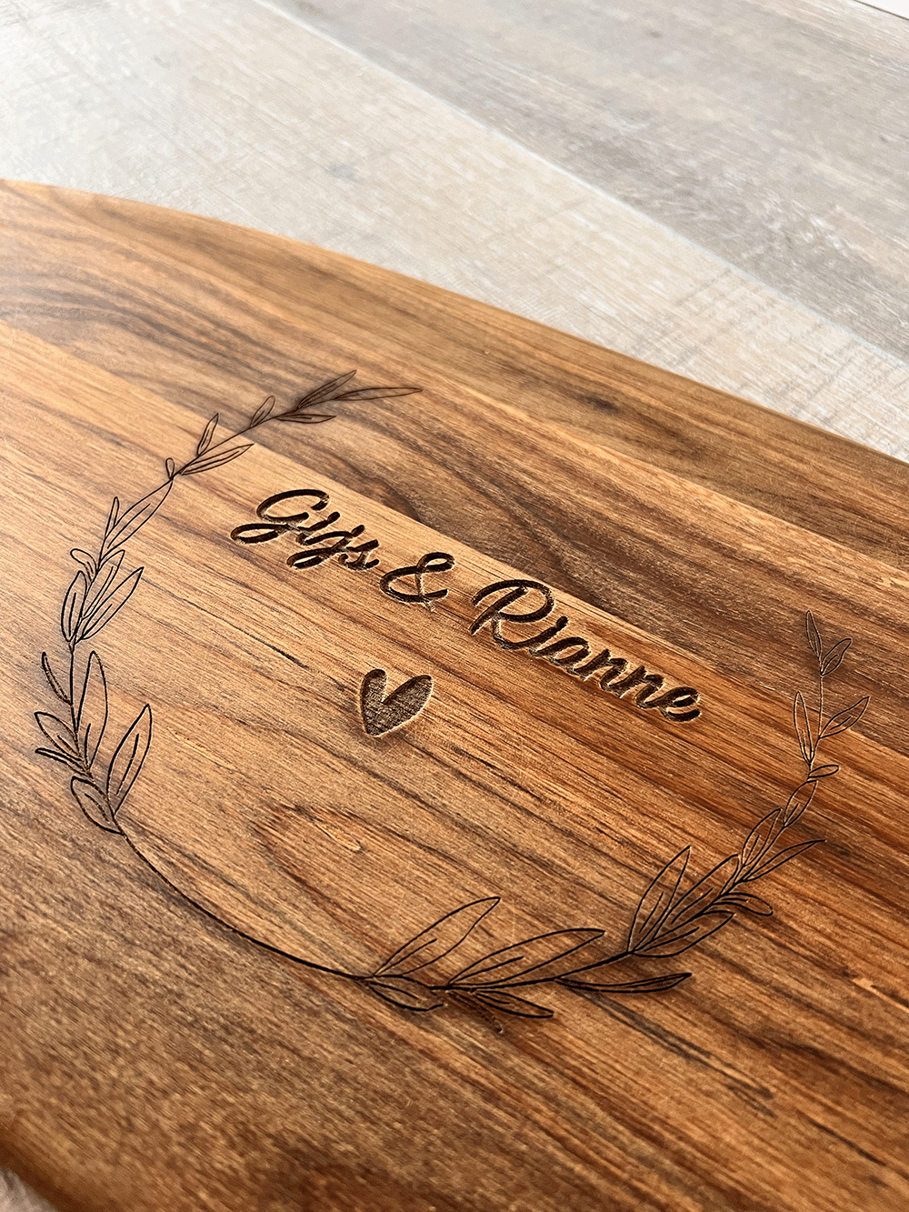 Gepersonaliseerde borrelplank met namen