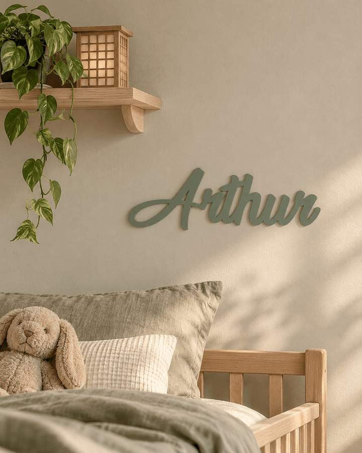 Naambordje kinderkamer - Sierlijke acryl naamletters op maat